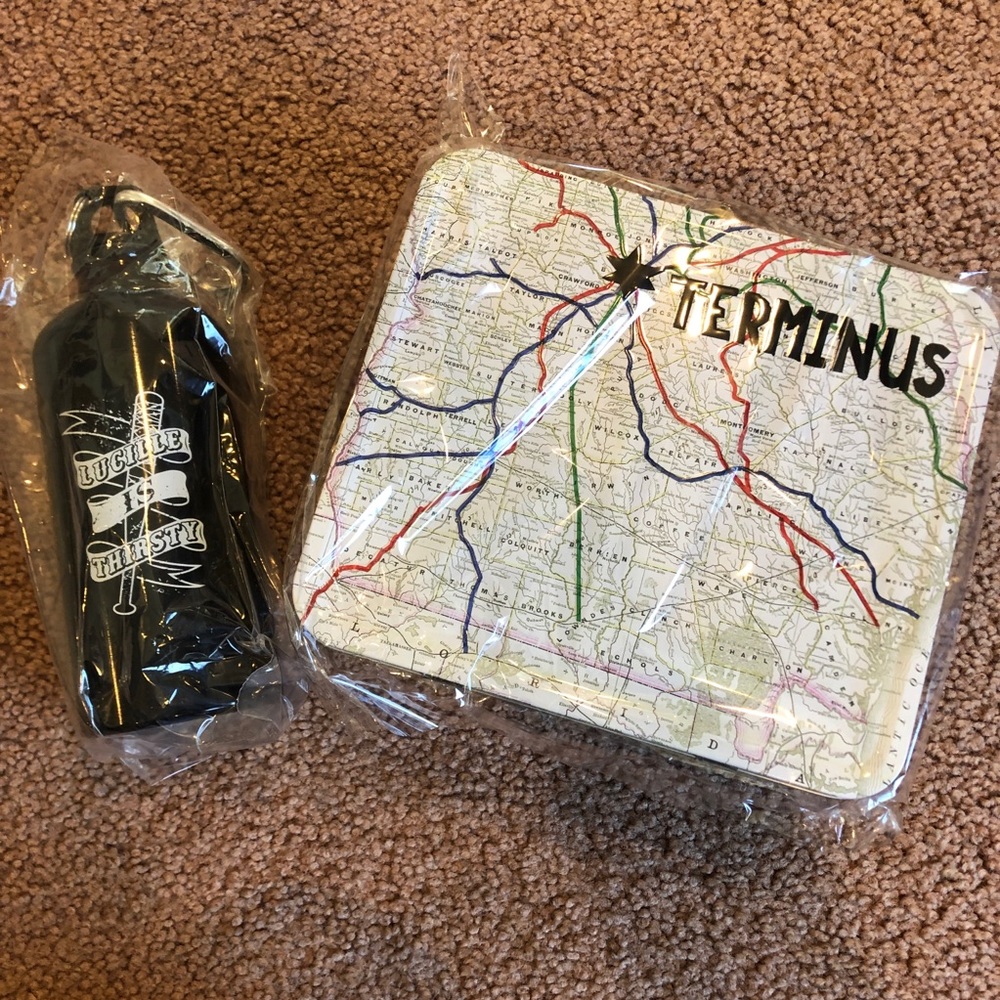 The Walking Dead Supply Drop * New in Box